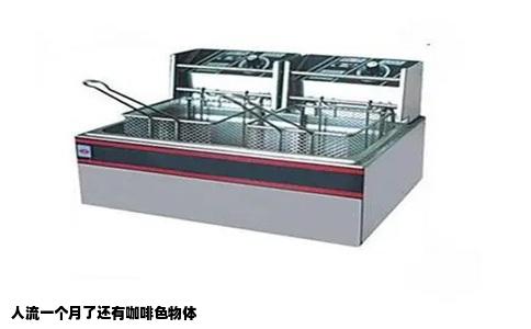 人流一个月了还有咖啡色物体